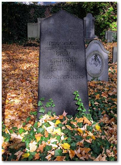 Das Grab von Bendix Löwenstein, dem Vater von Selma Müller, geb. Löwenstein auf dem alten Jüdischen Friehof an der Wanner Straße in Gelsenkirchen