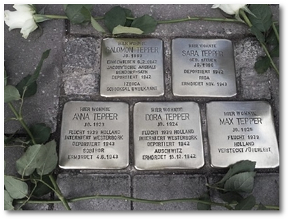 Gedenkaktion in Gelsenkirchen: Stolpersteine polieren