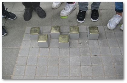 Grillo-Gymnasium - Weitere Stolpersteine sollen an vertriebene j�dische Sch�ler erinnern