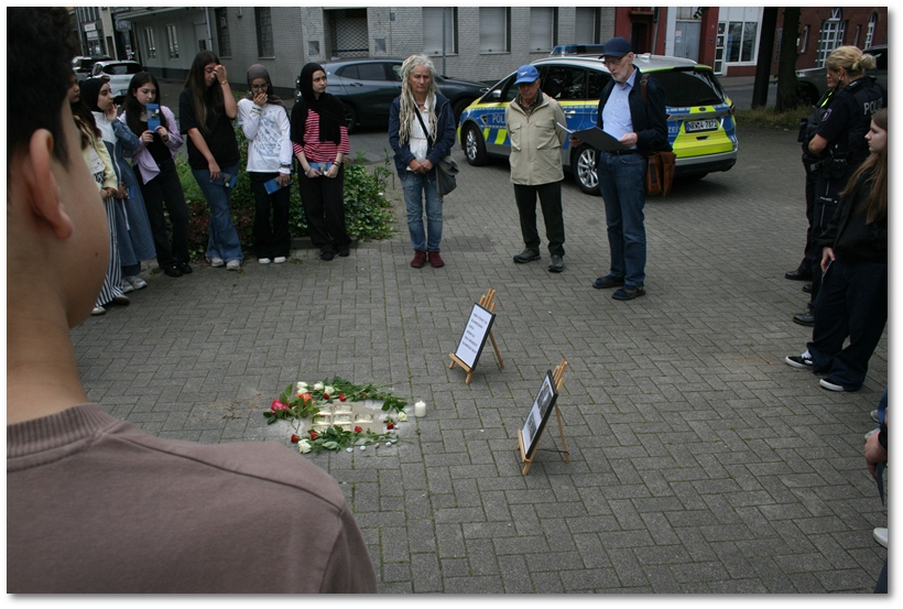 Stolpersteinverlegung für Familie Robert Rosendahl in Gelsenkirchen Stolpersteine für Familie Robert Rosendahl